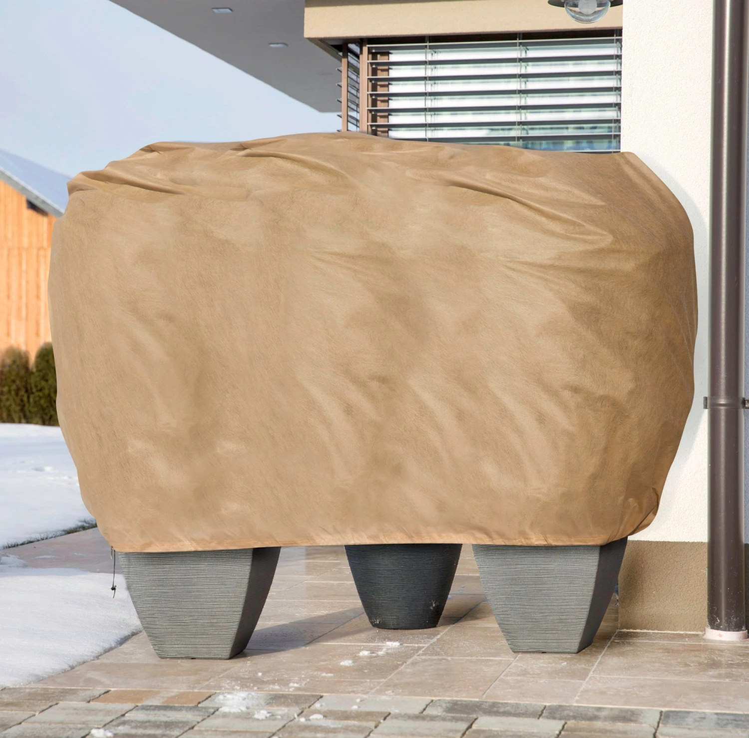 Windhager Cappuccio Invernale In TNT - Multi-Protect, 1,2x1,8 M 2 Windhager Cappuccio Invernale In TNT - Multi-Protect, 1,2x1,8 M - immagine 2