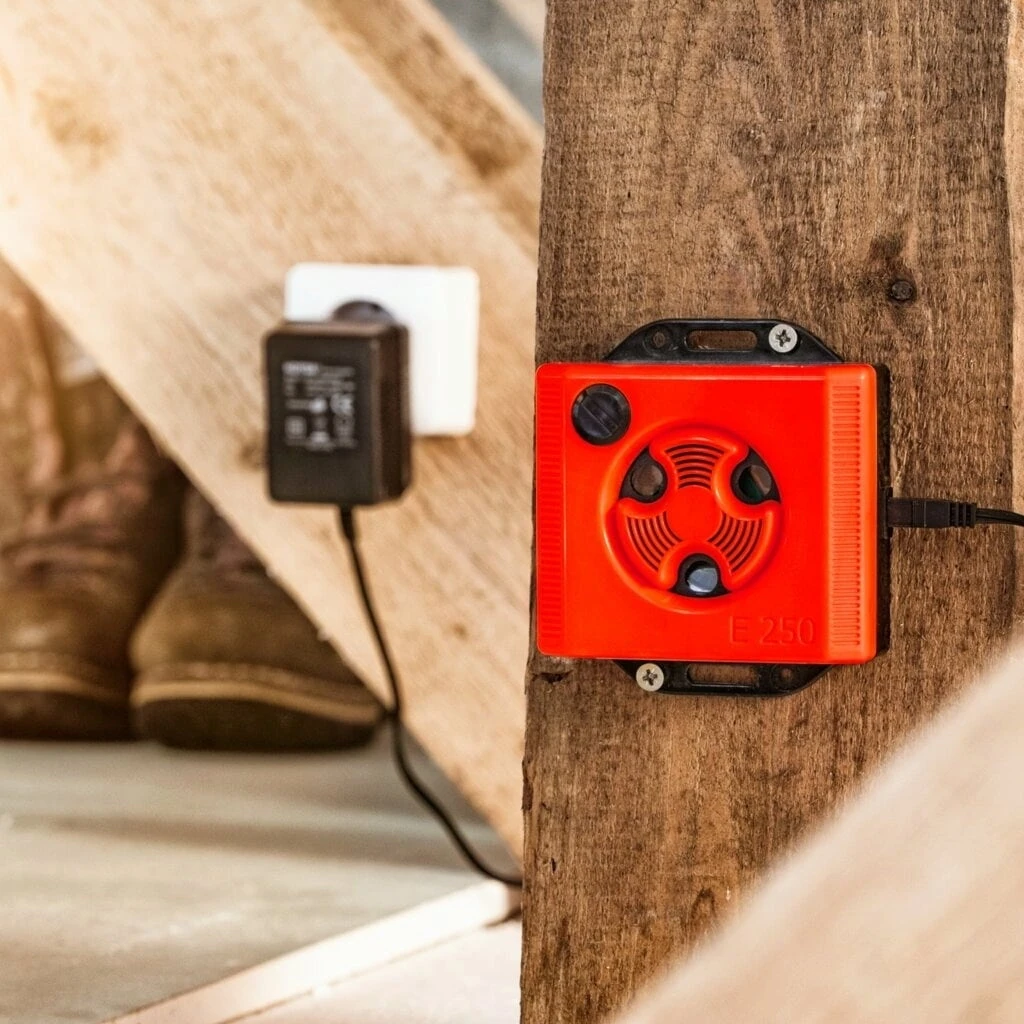 Windhager Dispositivo Anti Topi E Ratti - TOPO STOP E250 4 Windhager Dispositivo Anti Topi E Ratti - TOPO STOP E250 - immagine 4